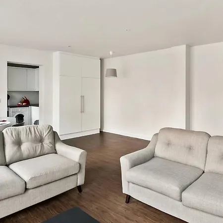 Spacious 1br In Lovely Gated Community. *